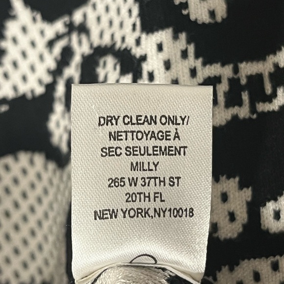 Milly Skulls Halloween Sweater Black White Crew Fall Small Spooky - Picture 7 of 7